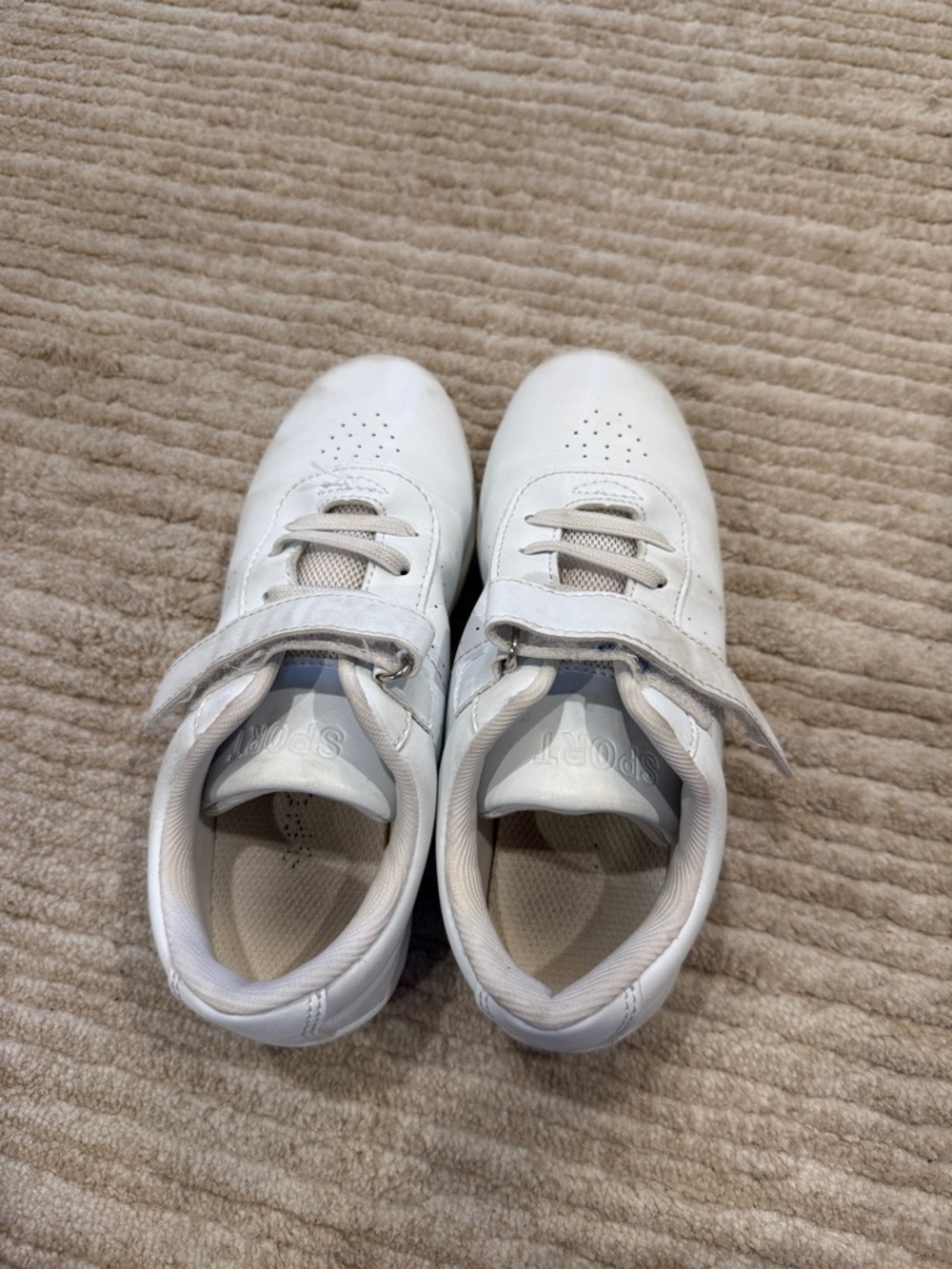 Girls’ cheer shoes - used for one season